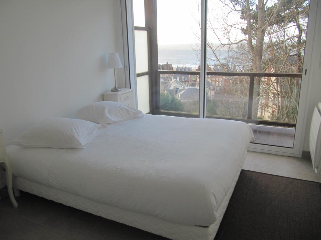 La Regina Apartman Trouville-sur-Mer Szoba fotó